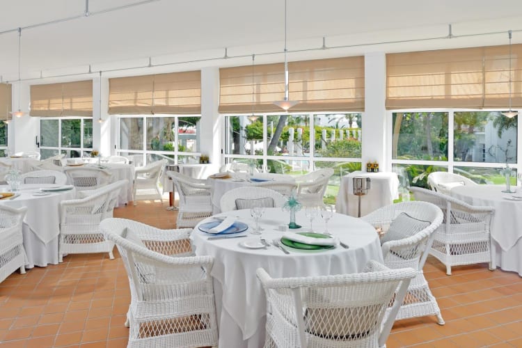 Restaurant table